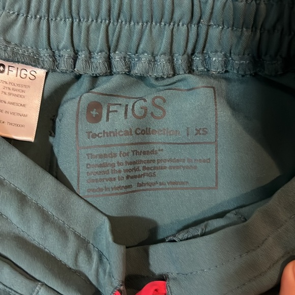 Figs Scrub Set! - Picture 5 of 5